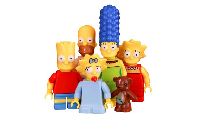 Familie Simpson als Plastikfiguren.