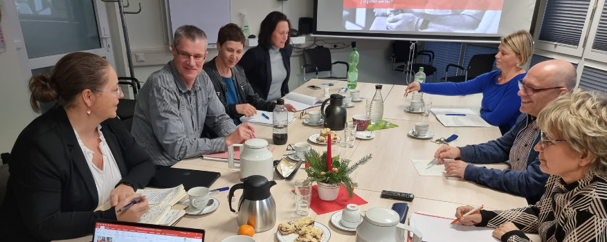 Auftakt in Stralsund: Führungskräfte des kommunalen Jobcenters trafen sich am Nikolaustag zum Workshop. Foto: Jobcenter Vorpommern-Rügen
